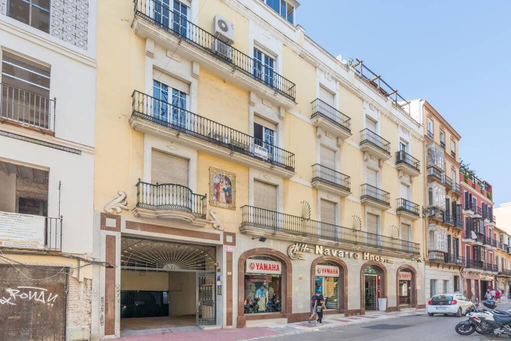 Tgh/ Malaga Centro Carreteria Apartment Exterior photo